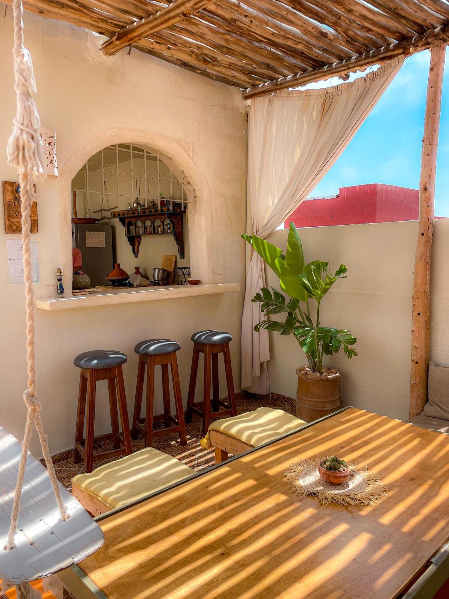 Desart Hostel Tamraght ภายนอก รูปภาพ